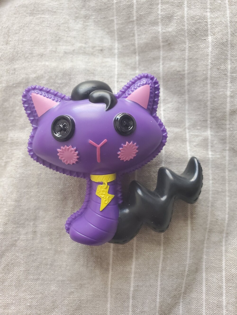 MGA Lalaloopsy Storm E.Sky Pet Cool Cat Figure Purple Black Lightning Bolt 2020